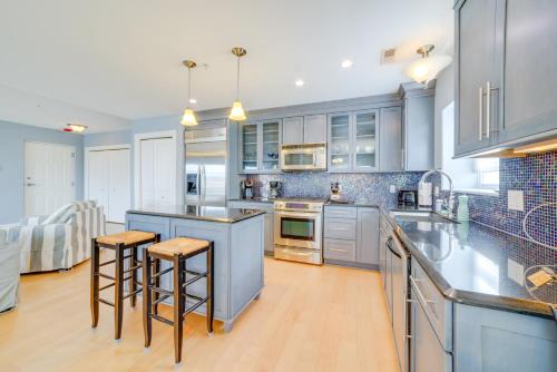 Charming New Buffalo Condo Walk to Lake Michigan! in 密歇根州新水牛城 (MI) Charming New Buffalo Condo Walk to Lake Michigan! in 密歇根州新水牛城 (MI)