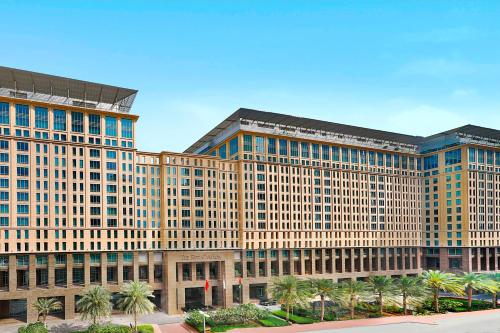 Exterior view, The Ritz-Carlton, Dubai International Financial Centre in World Trade Centre DIFC Exterior view, The Ritz-Carlton, Dubai International Financial Centre in World Trade Centre DIFC