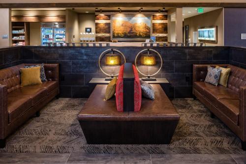 大堂, 斯普林代爾錫安國家公園春丘套房酒店 (SpringHill Suites Springdale Zion National Park) in 斯普琳達利 大堂, 斯普林代爾錫安國家公園春丘套房酒店 (SpringHill Suites Springdale Zion National Park) in 斯普琳達利