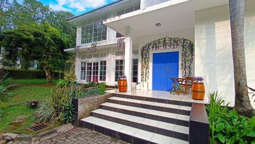 Bonjour Village by Villapedia near Sentul International Circuit Bonjour Village by Villapedia near Sentul International Circuit