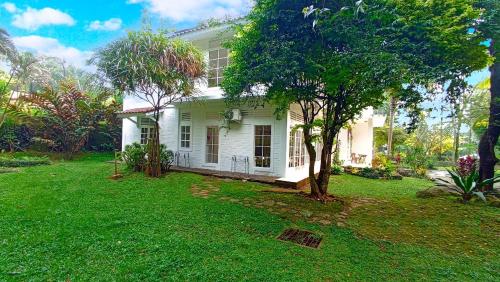 Bonjour Village by Villapedia near Sentul International Circuit Bonjour Village by Villapedia near Sentul International Circuit