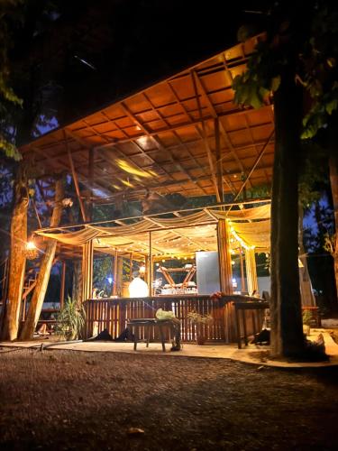 Happy Lemon Tree lodge in Chitwan Happy Lemon Tree lodge in Chitwan