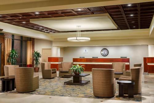 Előcsarnok, Sheraton Baltimore North Hotel in Towson Előcsarnok, Sheraton Baltimore North Hotel in Towson