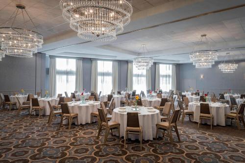 회의실/연회장, 쉐라톤 메타리 - 뉴올리언스 호텔 (Sheraton Metairie - New Orleans Hotel) in 메타리 (LA) 회의실/연회장, 쉐라톤 메타리 - 뉴올리언스 호텔 (Sheraton Metairie - New Orleans Hotel) in 메타리 (LA)