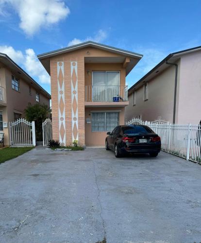 Exterior view, NUEVO estudio a 5minutos de Hialeah Park & Casino in Hialeah (FL) Exterior view, NUEVO estudio a 5minutos de Hialeah Park & Casino in Hialeah (FL)