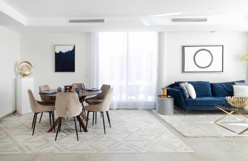 Bright Luxury Design Penthouse in Cancelada Bright Luxury Design Penthouse in Cancelada