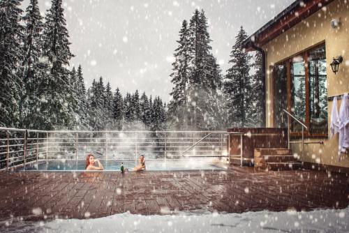 مسبح خارجي, Ski & Wellness Residence Druzba in ديمانوفسكا دولينا مسبح خارجي, Ski & Wellness Residence Druzba in ديمانوفسكا دولينا
