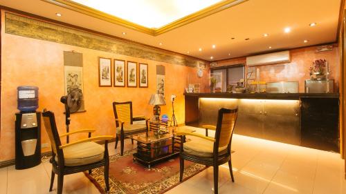 Lobby, Peace Hotel by RedDoorz in Binondo Lobby, Peace Hotel by RedDoorz in Binondo