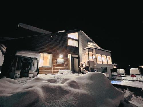 Snowball Hostel near Furano Ski Resort Snowball Hostel near Furano Ski Resort