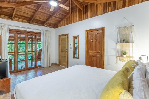 Makanas Beach Bungalows in סנטה טרזה Makanas Beach Bungalows in סנטה טרזה