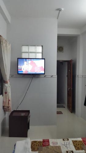 This photo about Tu Quyen Room for Rent shared on HyHotel.com
