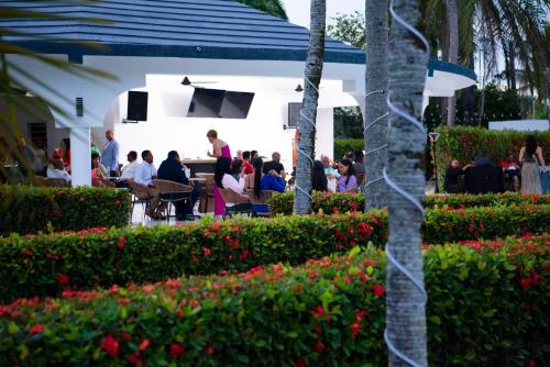 Restaurant, El Colibri Hotel in Sosua Restaurant, El Colibri Hotel in Sosua