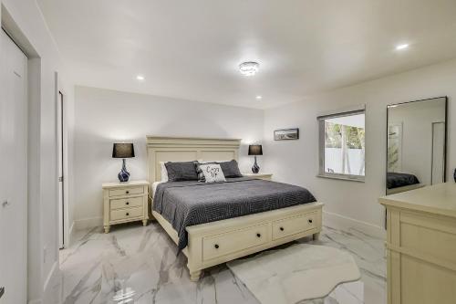 Luxurious Tropical Private Oasis by Mia Airport in هياليه Luxurious Tropical Private Oasis by Mia Airport in هياليه