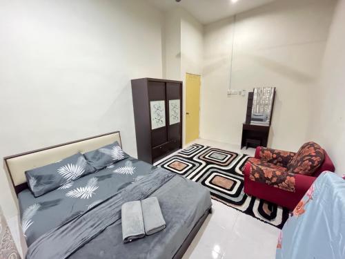 Casa di m² con 2 camera(e) e 2 bagno(i) privato(i) in zona Beseri (Musafir Homestay) in Beseri Casa di m² con 2 camera(e) e 2 bagno(i) privato(i) in zona Beseri (Musafir Homestay) in Beseri