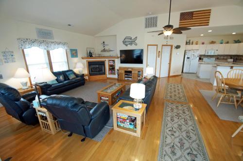 KH4004- Paradise in Kitty Hawk (NC) KH4004- Paradise in Kitty Hawk (NC)