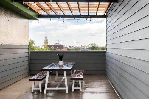 Urban Oasis - Rooftop Delight - Peloton - RiNo in North Capitol Hill Urban Oasis - Rooftop Delight - Peloton - RiNo in North Capitol Hill