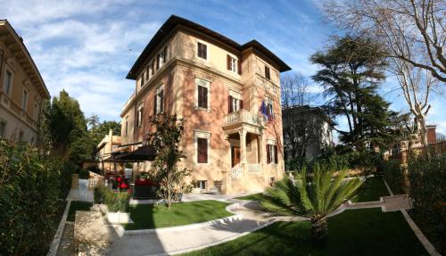 UNA HOTELS Villa dei Platani Foligno in Foligno UNA HOTELS Villa dei Platani Foligno in Foligno