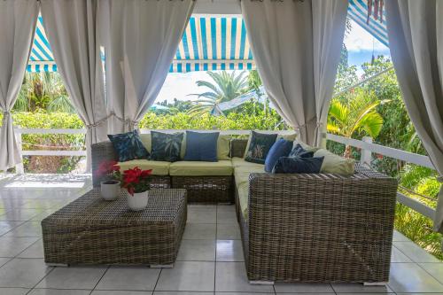 LE DIAMANT BLEU in سانت آني LE DIAMANT BLEU in سانت آني