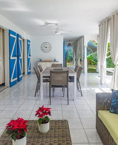 LE DIAMANT BLEU in سانت آني LE DIAMANT BLEU in سانت آني