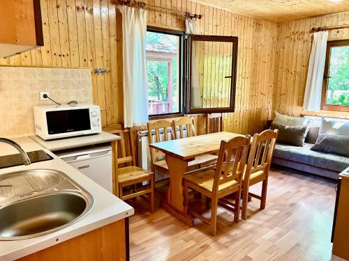 Faciliteiten, Camping Valle de Hecho in Hecho Faciliteiten, Camping Valle de Hecho in Hecho