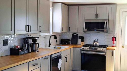 Facilities, Riverview Bliss in Beautiful Home in Port Ontario (NY) Facilities, Riverview Bliss in Beautiful Home in Port Ontario (NY)