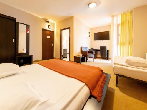 Hotel Maxim in Arad Hotel Maxim in Arad