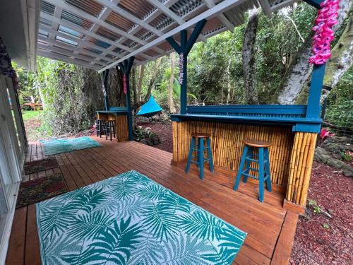 陽台/露台, Jungle Cabin with 2 private bedrooms & bath in 庫克船長村(HI) 陽台/露台, Jungle Cabin with 2 private bedrooms & bath in 庫克船長村(HI)