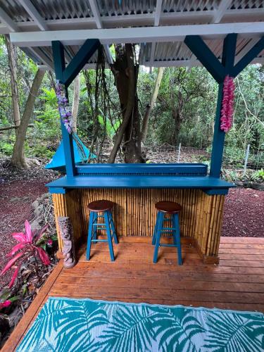 陽台/露台, Jungle Cabin with 2 private bedrooms & bath in 庫克船長村(HI) 陽台/露台, Jungle Cabin with 2 private bedrooms & bath in 庫克船長村(HI)