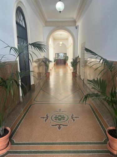 Entrance, Hotel Garda in Via Veneto Entrance, Hotel Garda in Via Veneto