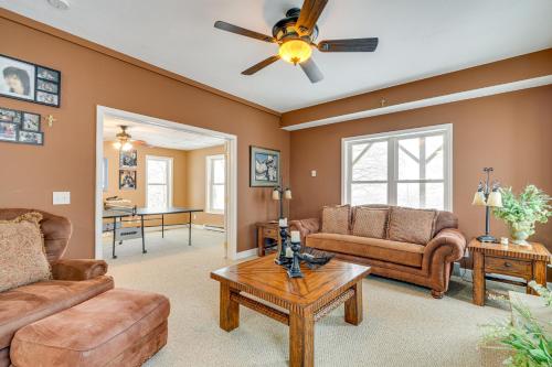 2 Mi to Ski Resort Beech Mtn Home with Fire Pit! in بانر الك 2 Mi to Ski Resort Beech Mtn Home with Fire Pit! in بانر الك