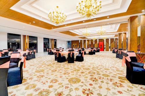 Business center, Sunday Hotels and Resort Gurgaon in Manesar Business center, Sunday Hotels and Resort Gurgaon in Manesar