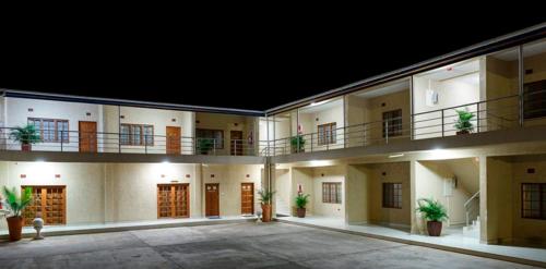 Widok z zewnątrz, Mokorro Hotel in Chingola Widok z zewnątrz, Mokorro Hotel in Chingola