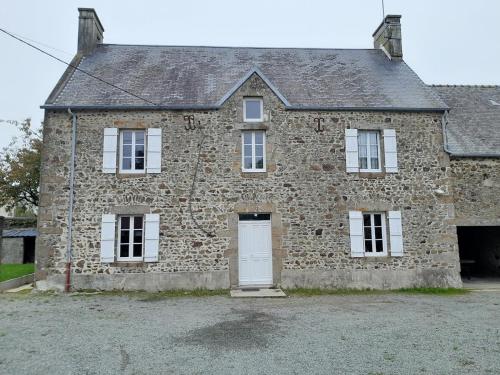 Family home for 14 people in Blainville-Sur-Mer Family home for 14 people in Blainville-Sur-Mer