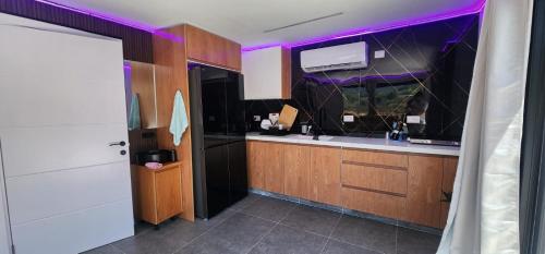 مطبخ, לוסטלה ווילה in مجدل شمس مطبخ, לוסטלה ווילה in مجدل شمس