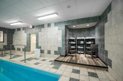 Svømmebasseng, Halifax Airport Hotel in Halifax (NS) Svømmebasseng, Halifax Airport Hotel in Halifax (NS)