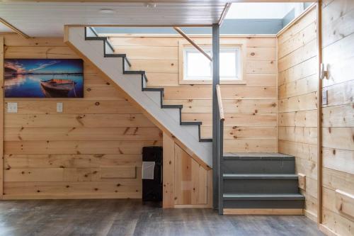 Lakeside Retreat in Orono, Maine in Orono Lakeside Retreat in Orono, Maine in Orono