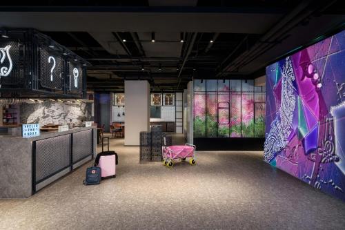 Előcsarnok, Moxy Suzhou City Centre near The Master-of -Nests Kert Előcsarnok, Moxy Suzhou City Centre near The Master-of -Nests Kert