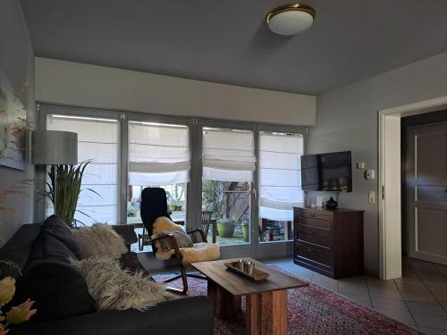 Landhauswohnung mit Terrasse im alten Ortskern, EG in Rosbach V.D.H. Landhauswohnung mit Terrasse im alten Ortskern, EG in Rosbach V.D.H.