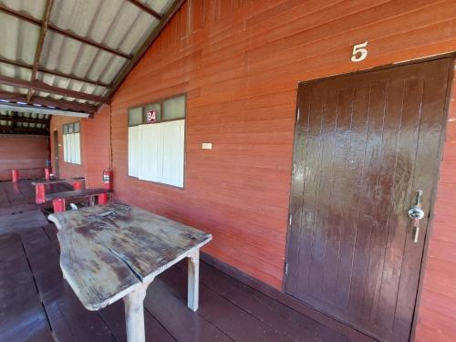 IngTawan Resort in Phrom Buri IngTawan Resort in Phrom Buri