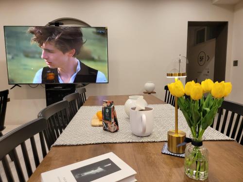 Közös társalgó / TV, Honesty Station near Seodaemun Börtön Történelmi Csarnok Közös társalgó / TV, Honesty Station near Seodaemun Börtön Történelmi Csarnok