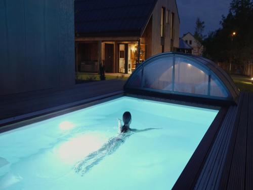 Úszómedence, Villa in Cerny Dul with Pool & Sauna in Cerny Dul Úszómedence, Villa in Cerny Dul with Pool & Sauna in Cerny Dul