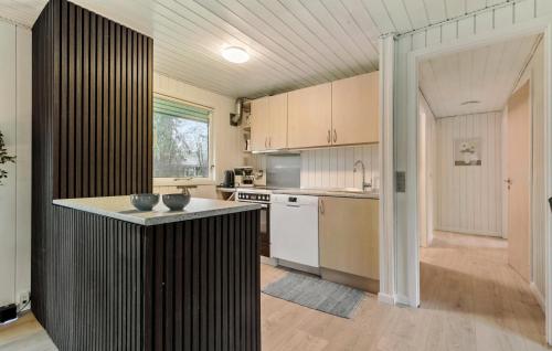 Kitchen, 3 Bedroom Cozy Home In Glesborg in Glesborg Kitchen, 3 Bedroom Cozy Home In Glesborg in Glesborg