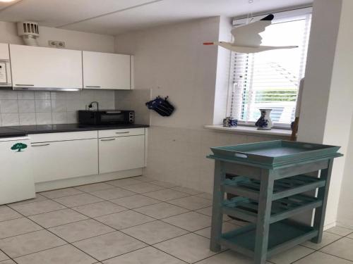 ห้องครัว, Comfortable 6-person holiday home in ชาเก้น ห้องครัว, Comfortable 6-person holiday home in ชาเก้น