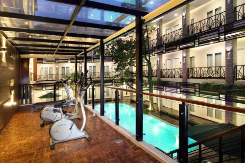 Treningssenter, Gets Hotel Malang near Brawijaya museum Treningssenter, Gets Hotel Malang near Brawijaya museum
