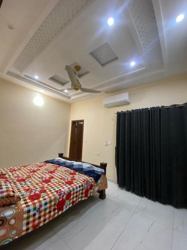 Red Taj Guest house in Dhupsari Red Taj Guest house in Dhupsari