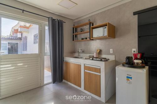 廚房, Studio moderno em Sta. Mônica ASK002 (Studio moderno em Sta. Monica ASK002) in 伊塔科魯比 廚房, Studio moderno em Sta. Mônica ASK002 (Studio moderno em Sta. Monica ASK002) in 伊塔科魯比