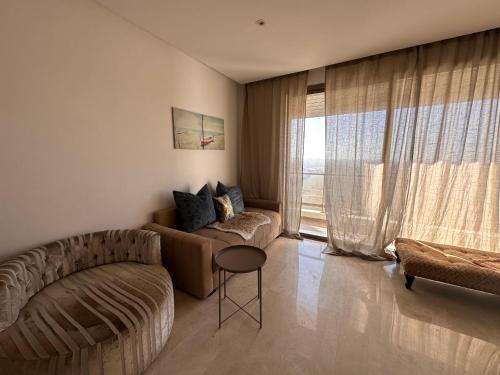 Luxury Seafront Apartment with Stunning Ocean Views in Sindibad Luxury Seafront Apartment with Stunning Ocean Views in Sindibad