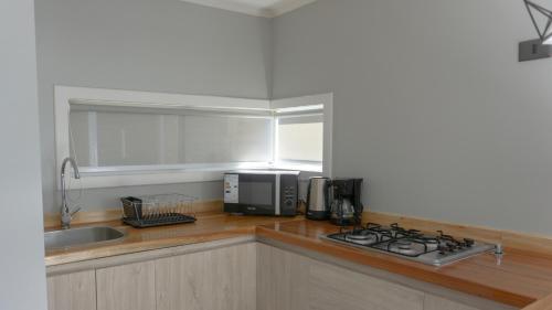 Konyha, Cabaña 2, Barrio Santa Elena (Cabana 2, Barrio Santa Elena) in Angachilla Konyha, Cabaña 2, Barrio Santa Elena (Cabana 2, Barrio Santa Elena) in Angachilla