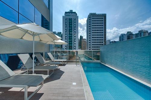 Swimming pool, Holiday Inn Belo Horizonte Savassi By IHG in Belo Horizonte Swimming pool, Holiday Inn Belo Horizonte Savassi By IHG in Belo Horizonte