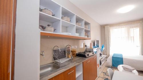 Kwetu Studio Apartment with rooftop pool in Marurui Kwetu Studio Apartment with rooftop pool in Marurui